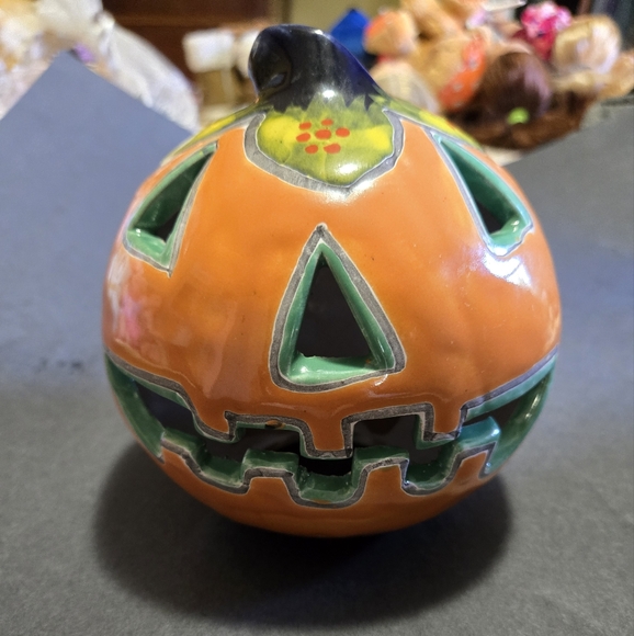 Ceramic Jack O'Lantern - Picture 2 of 8